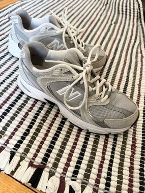 New Balance 530 Grey & Silver Running Shoes - Sneakers